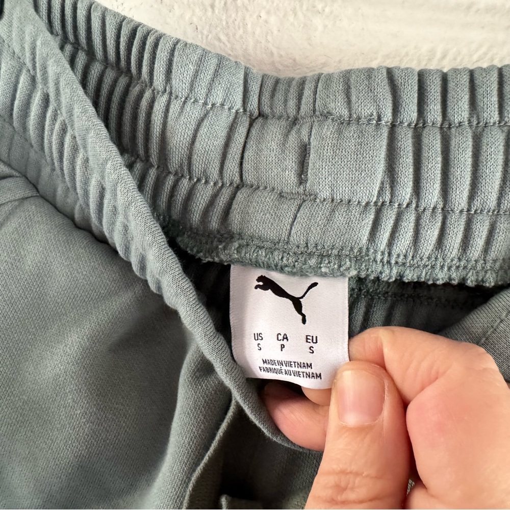 PUMA Fleece Dolphin Hem Shorts Small Green White Striped Athleisure Streetwear - Picture 7 of 15